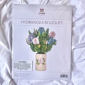 Unopened NEW Lovepop Hydrangea Bouquet